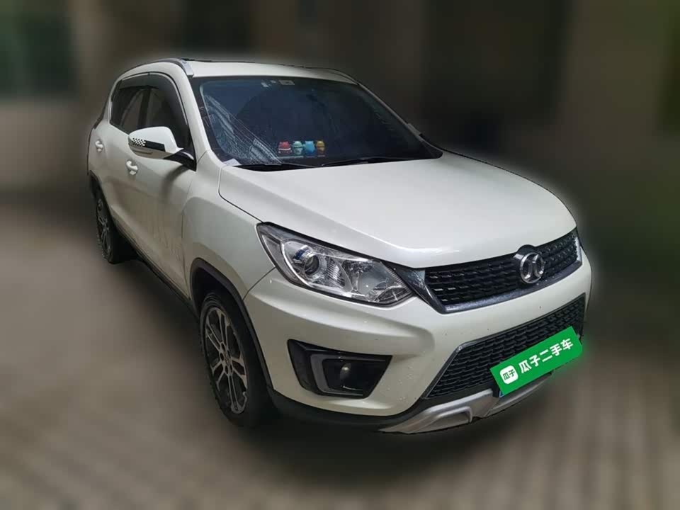 BAIC Shenbao X35
