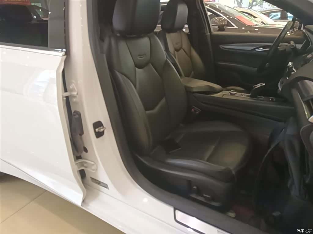 Cadillac CT5, 2021 25