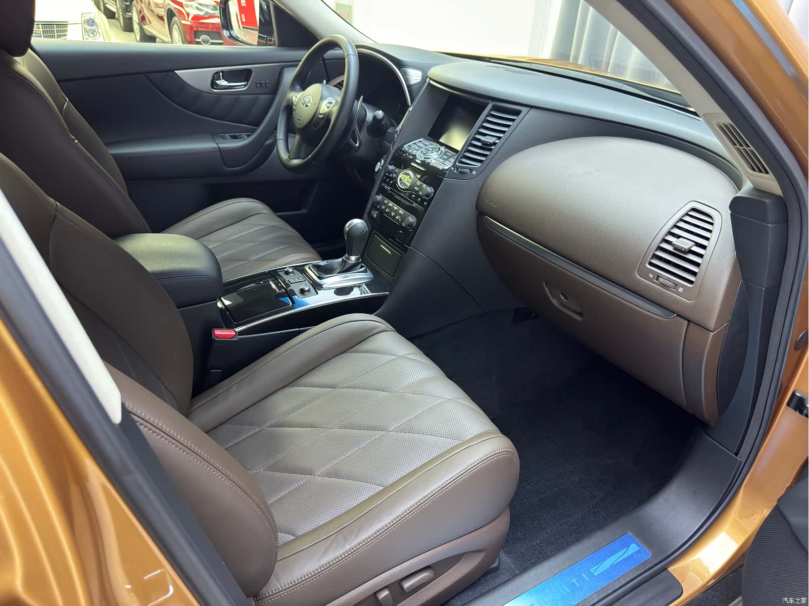 Infiniti FX37, 2013 15