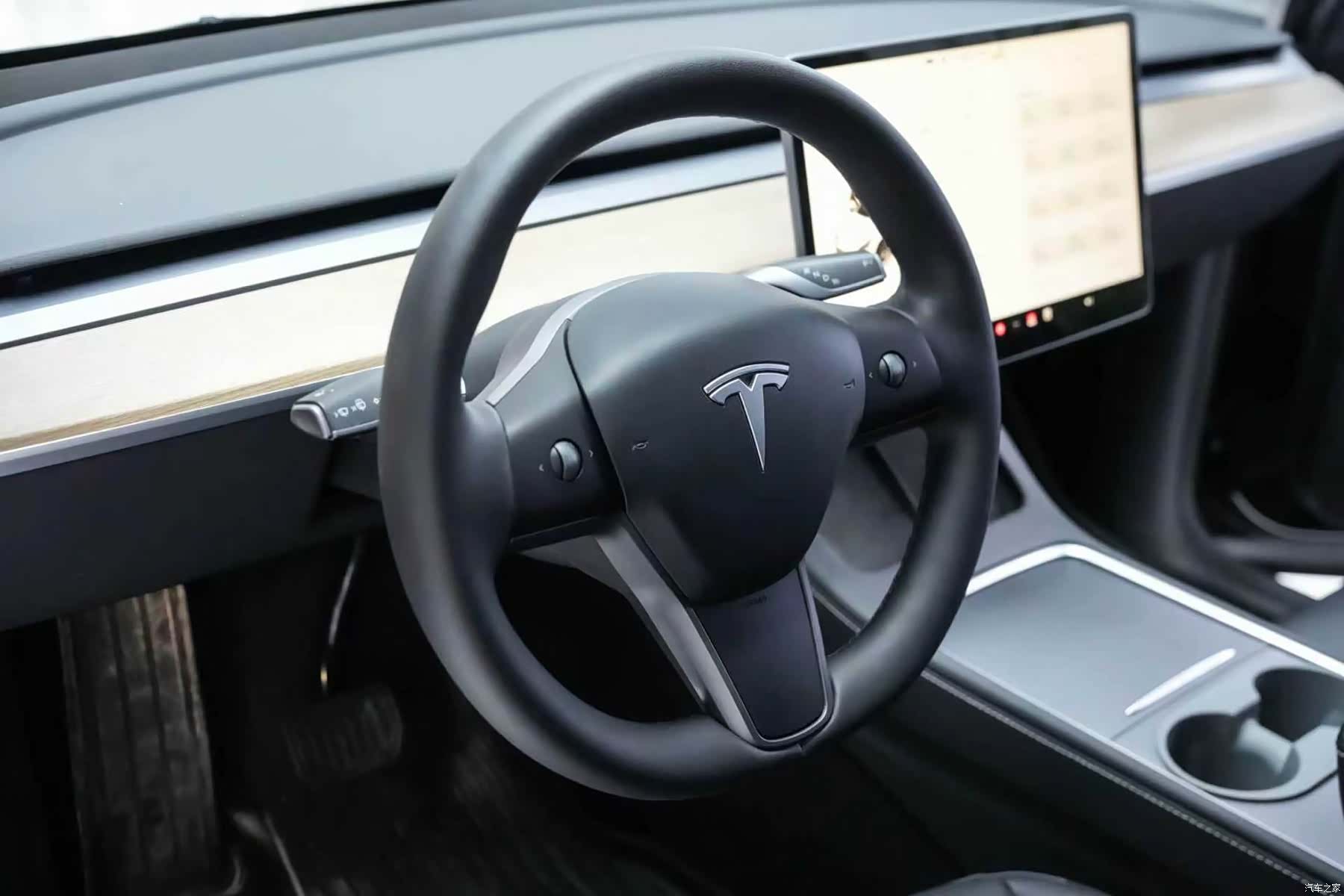 Tesla Model Y, 2022 9