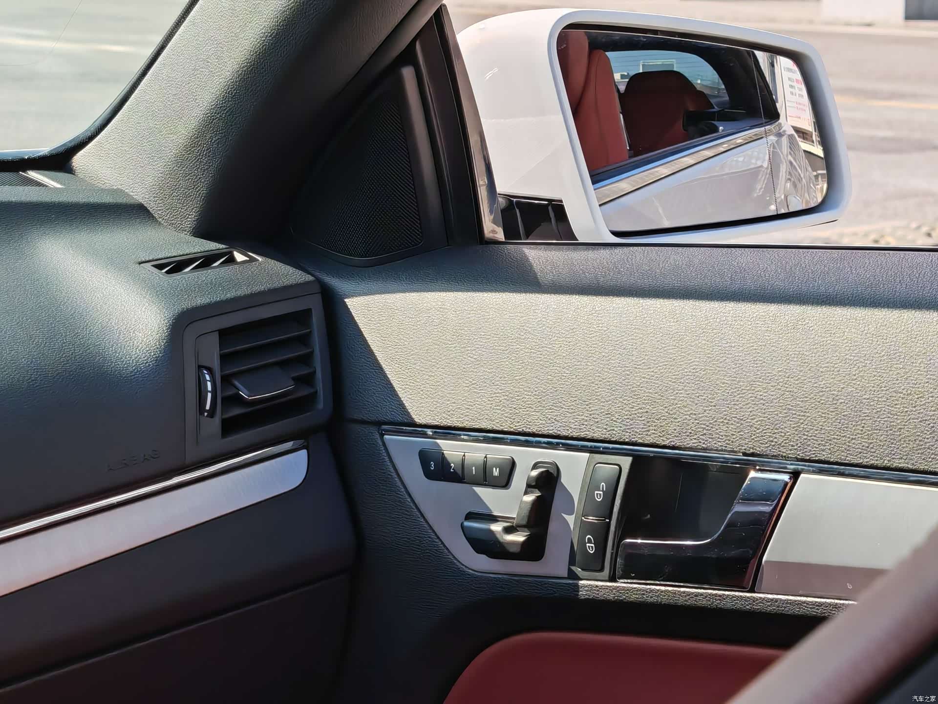 Mercedes-Benz E-Class, 2013 19