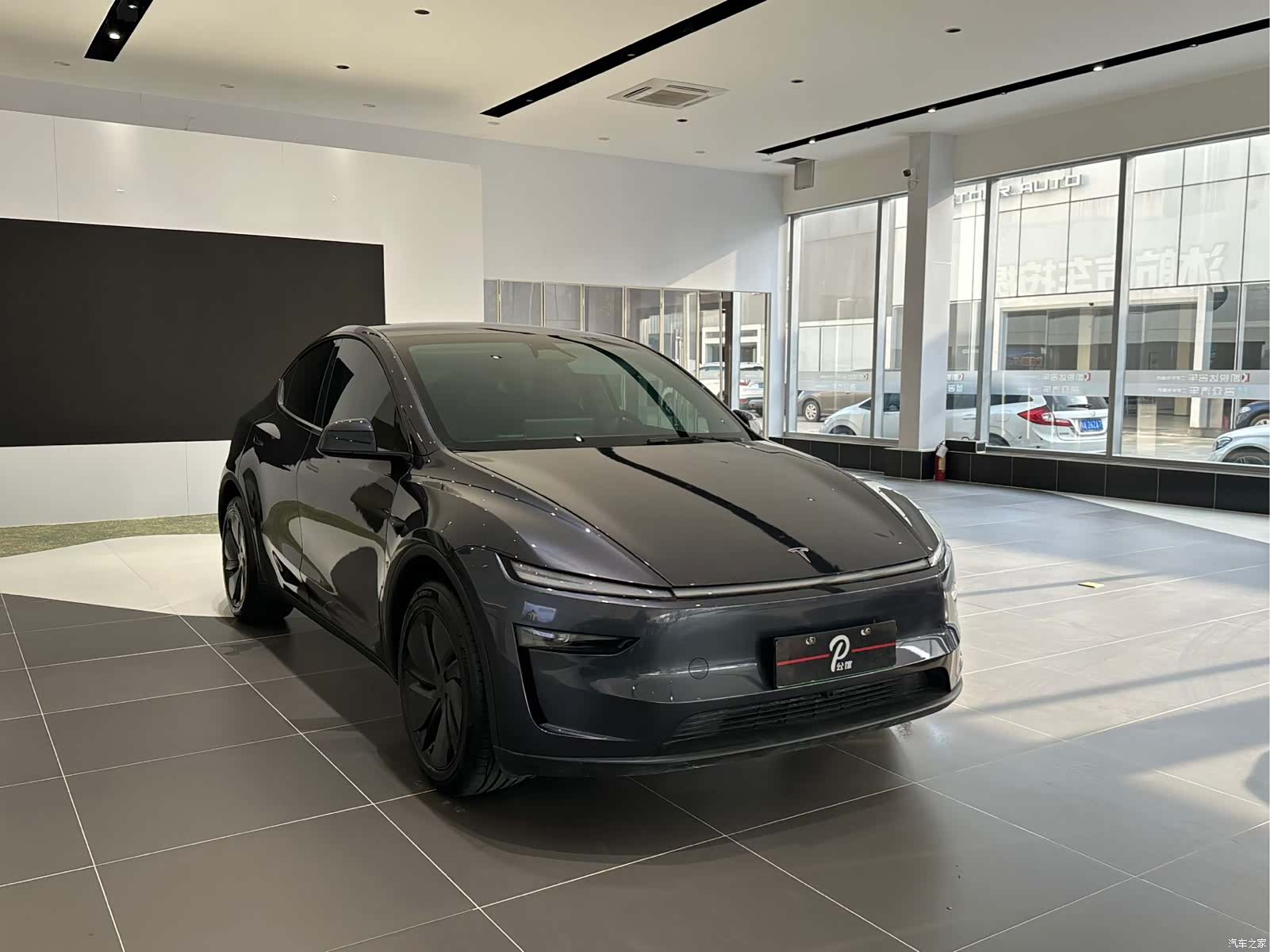 Tesla Model Y, 2025 2