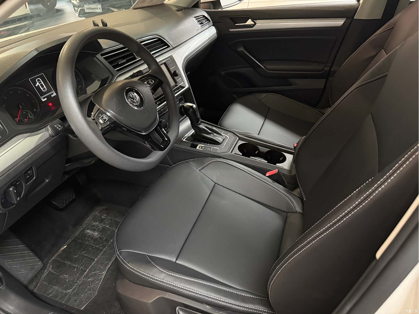 Volkswagen Lamando, 2019 все фото
