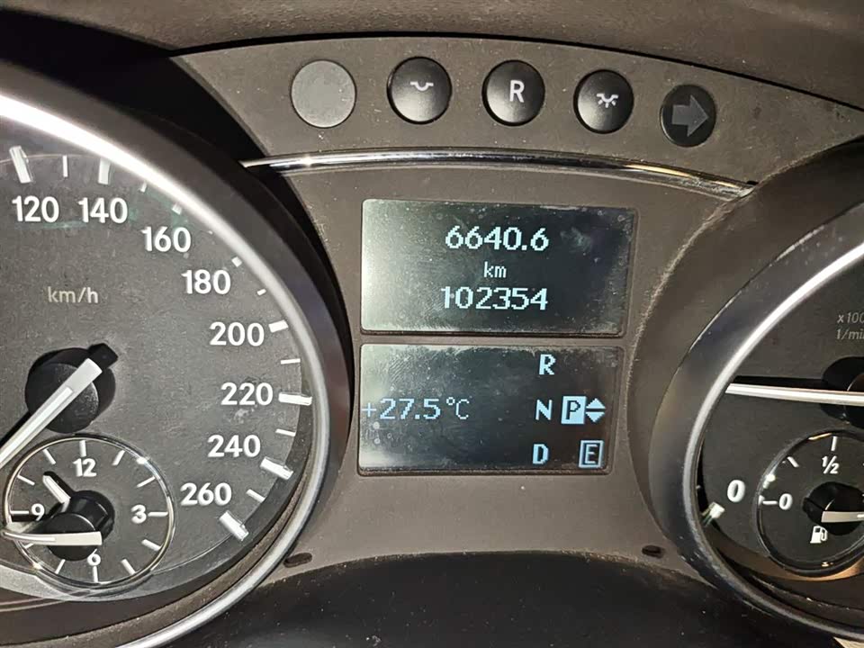 Mercedes-Benz R-class