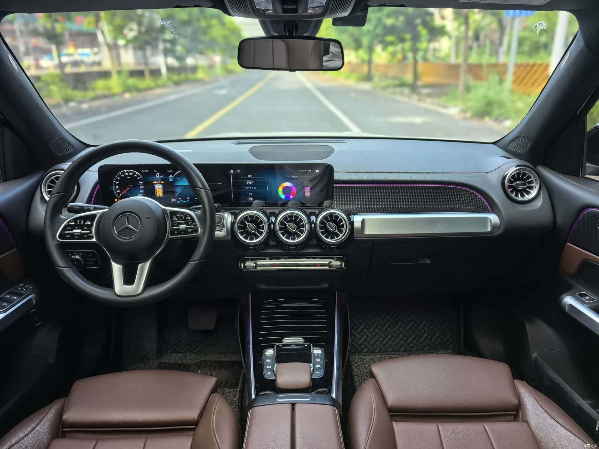 Mercedes-Benz GLB, 2022 27