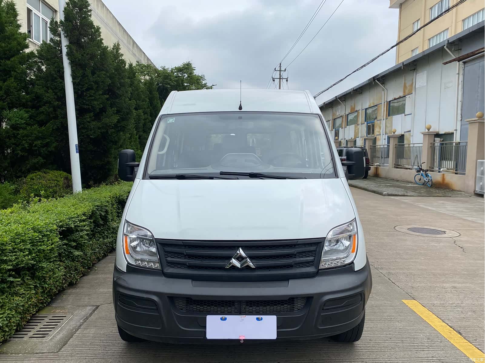 Maxus V80, 2013 2