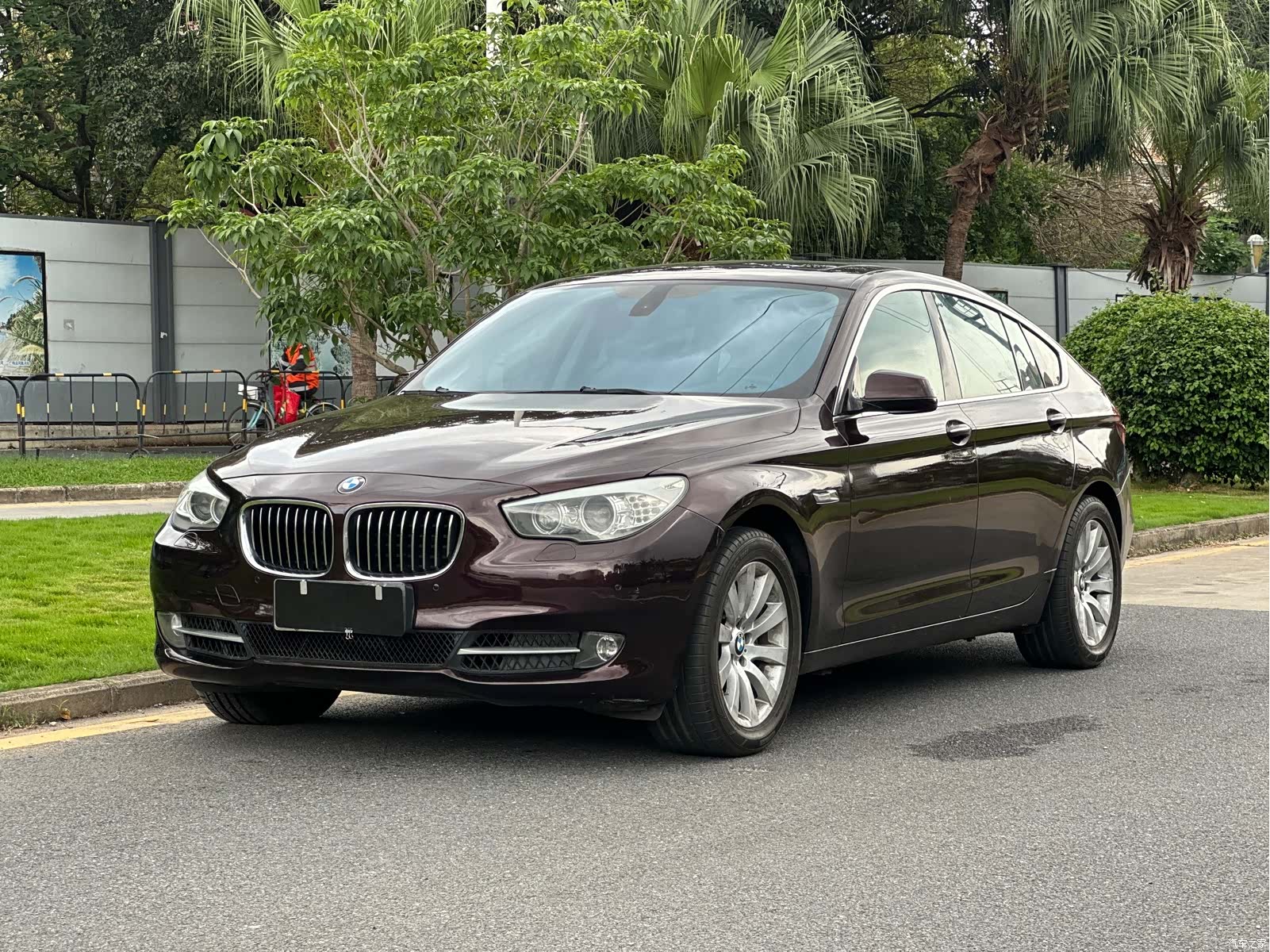 BMW 5 Series, 2011 1