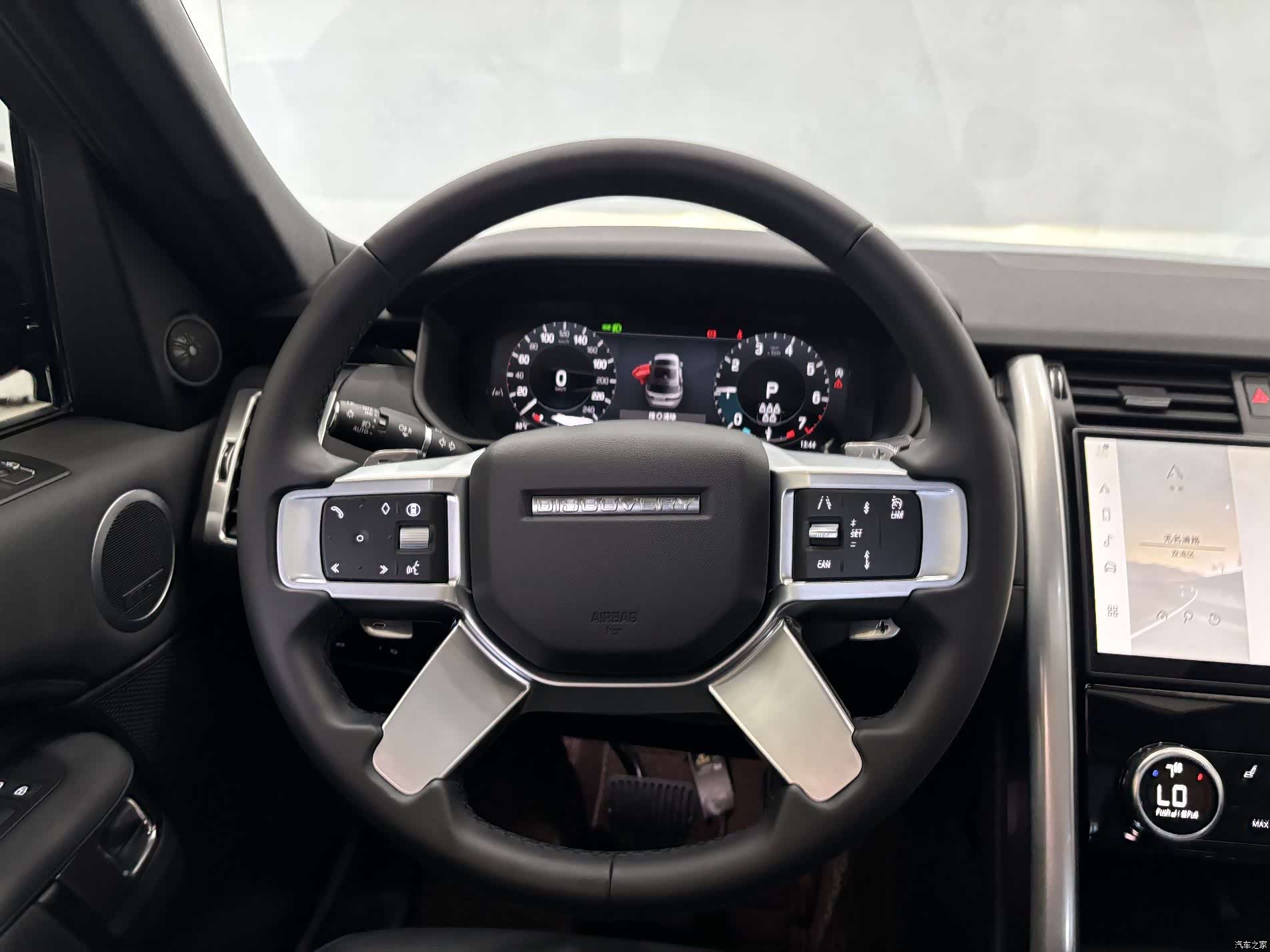 Land Rover Discovery, 2026 13