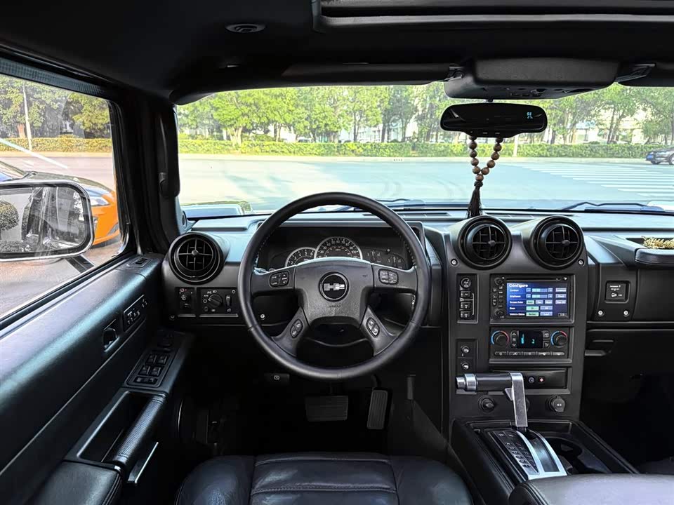 Hummer H2