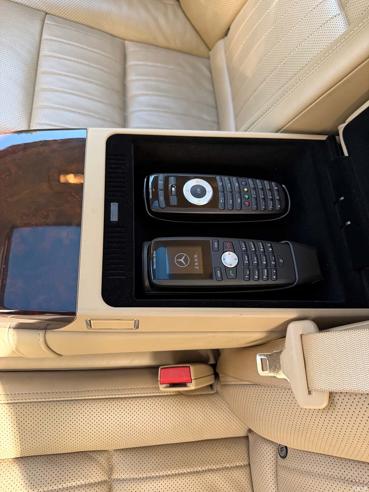 Mercedes-Benz S-Class, 2011 32