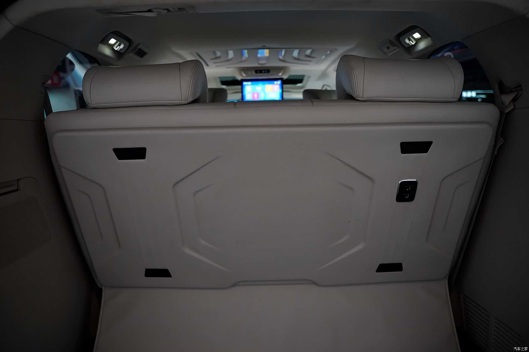 Buick GL8, 2022 11
