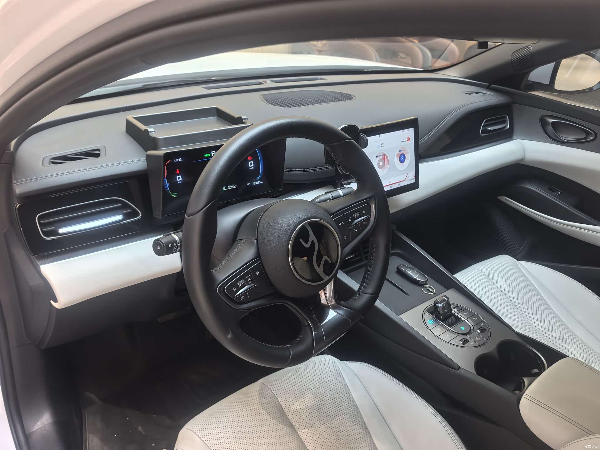 BYD Seal, 2025 14