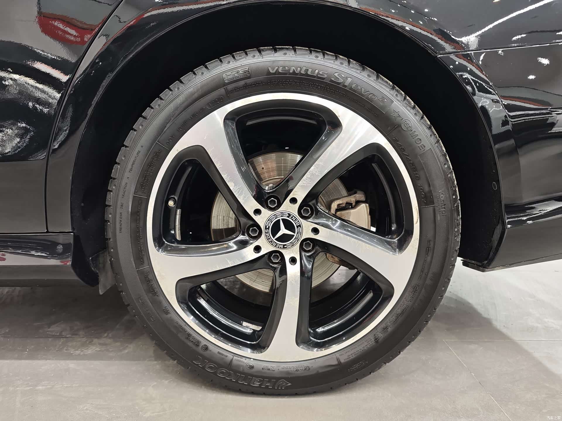 Mercedes-Benz E-Class, 2018 11