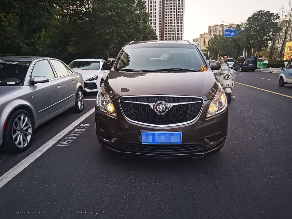 Buick GL8