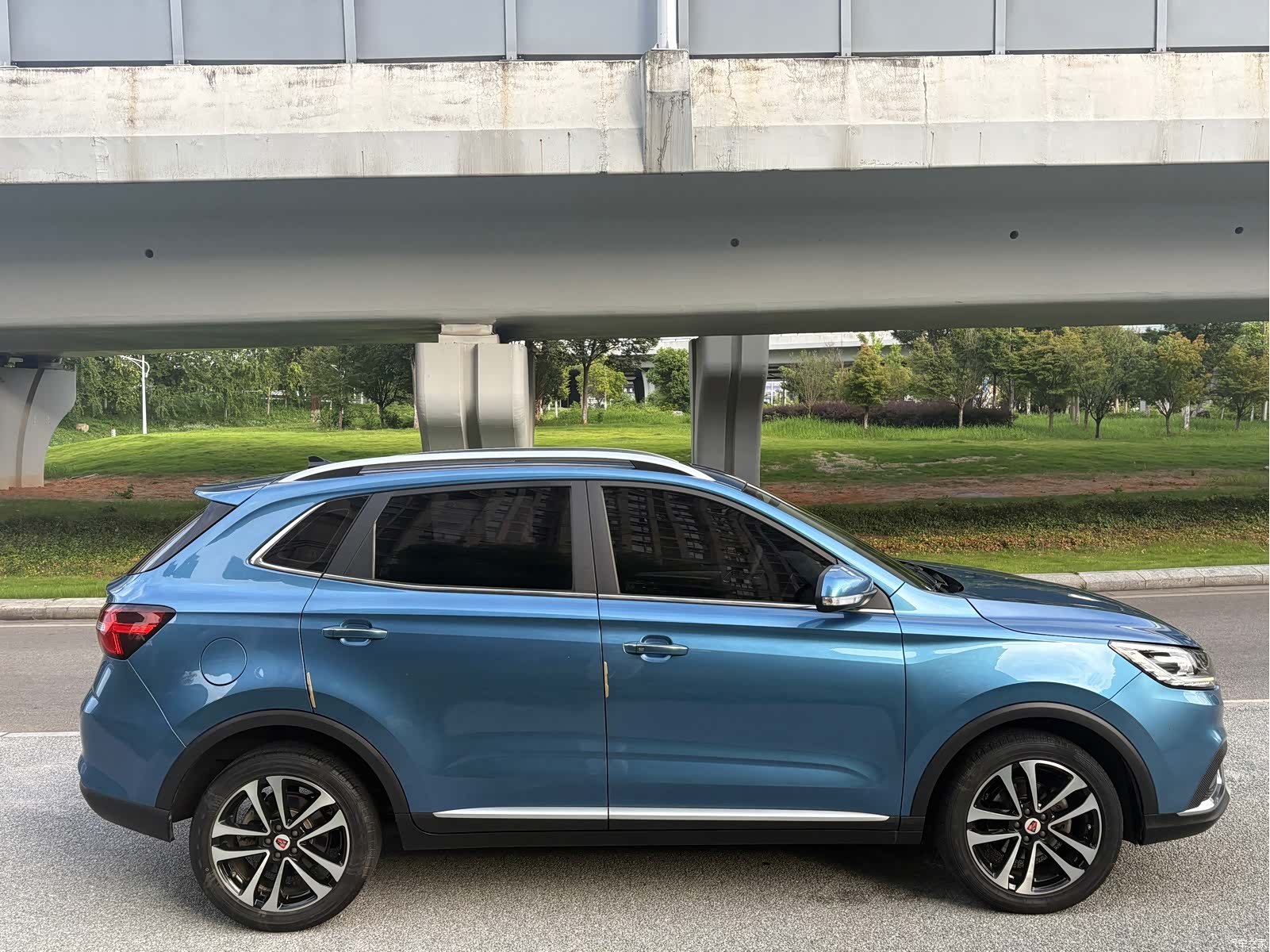 Roewe RX3, 2019 8