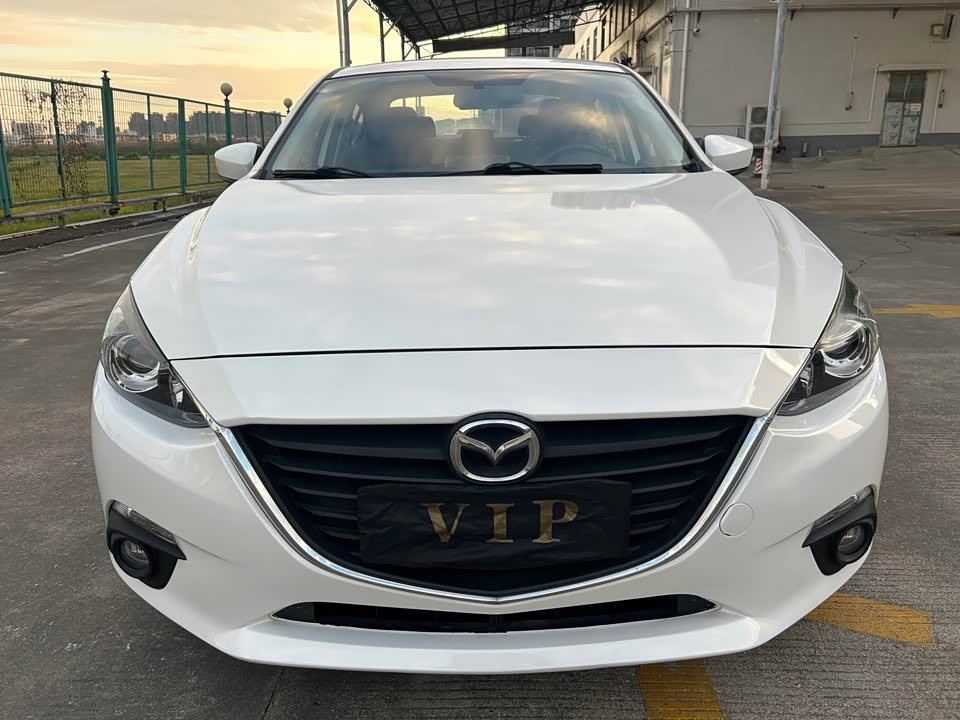 Mazda 3 Angkesaila