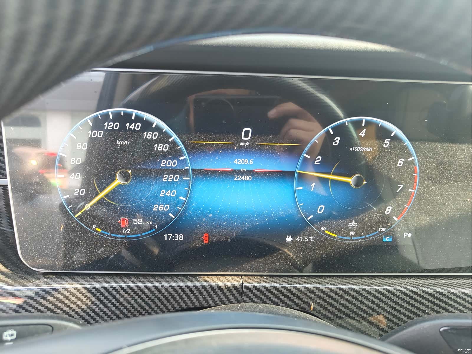Mercedes-Benz 7, 2024 4