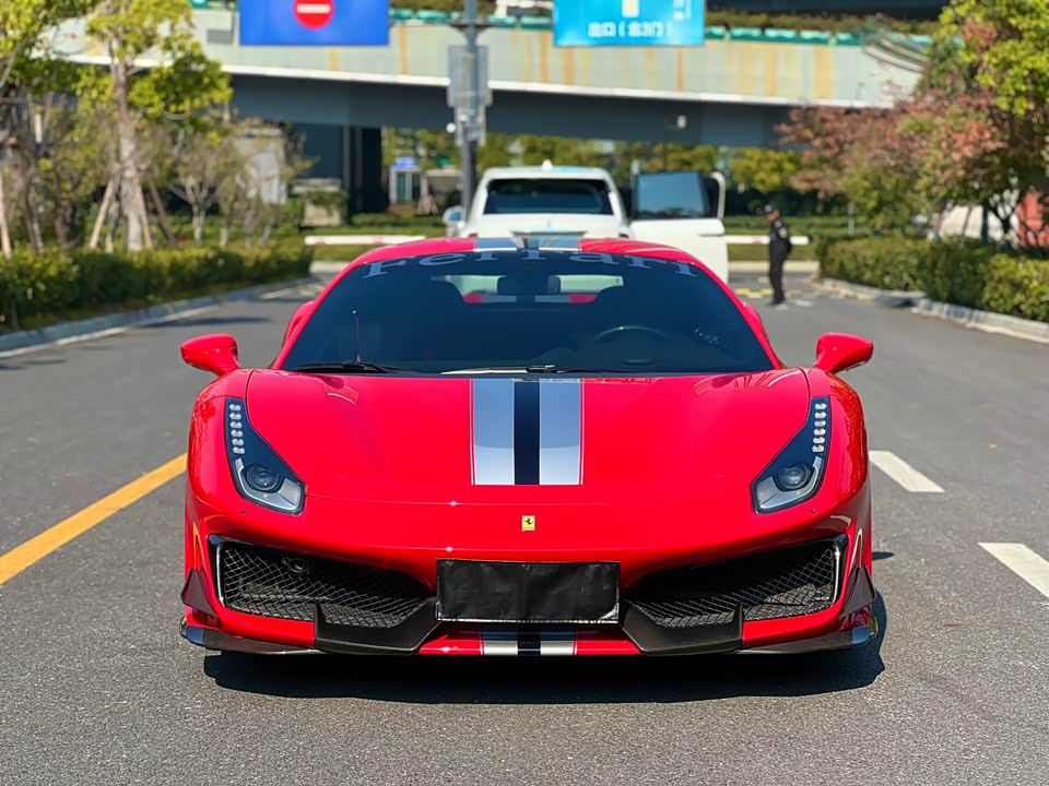 Ferrari 488
