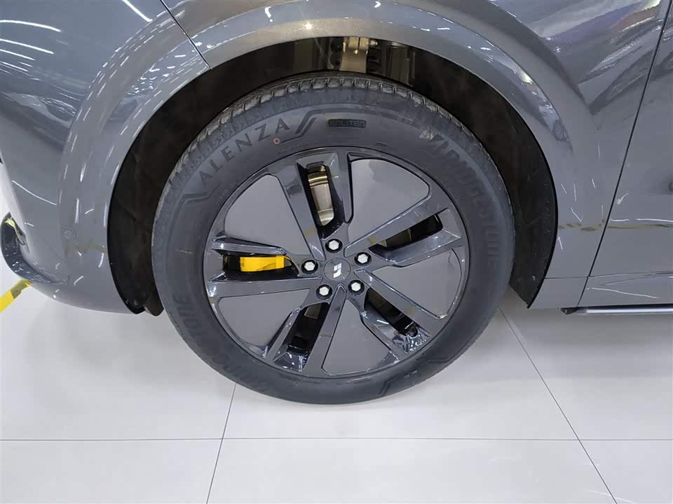 Li Auto Ideal L6