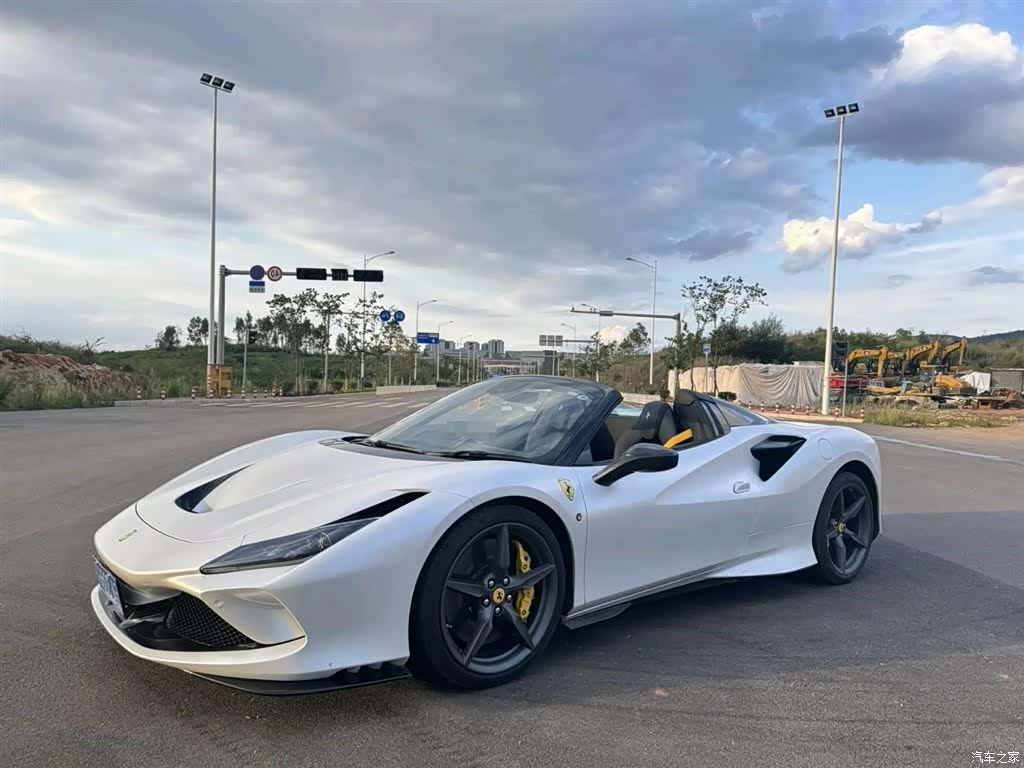 Ferrari F8