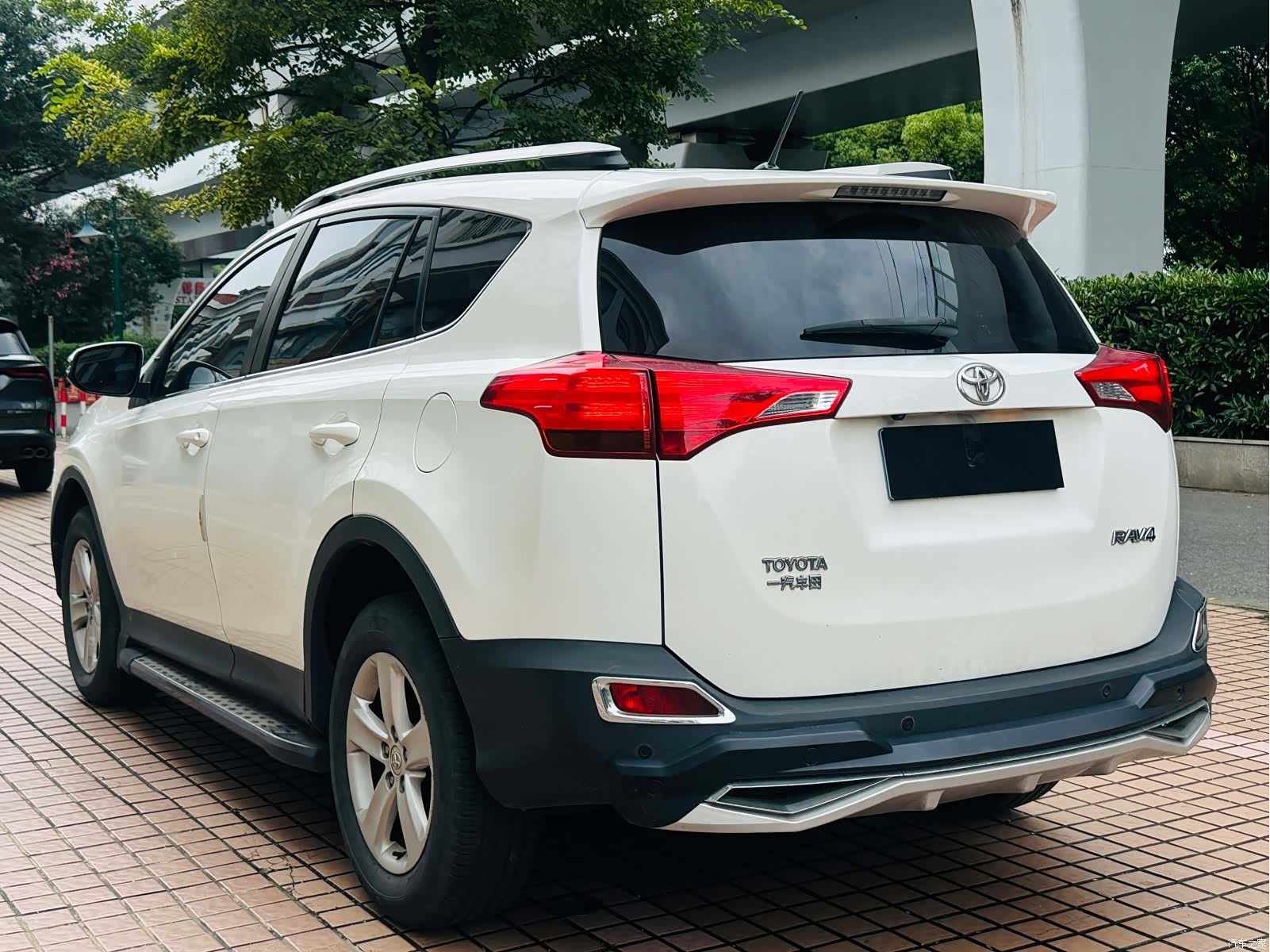 Toyota RAV4, 2014 9