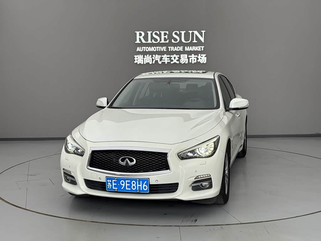 Infiniti Q50L