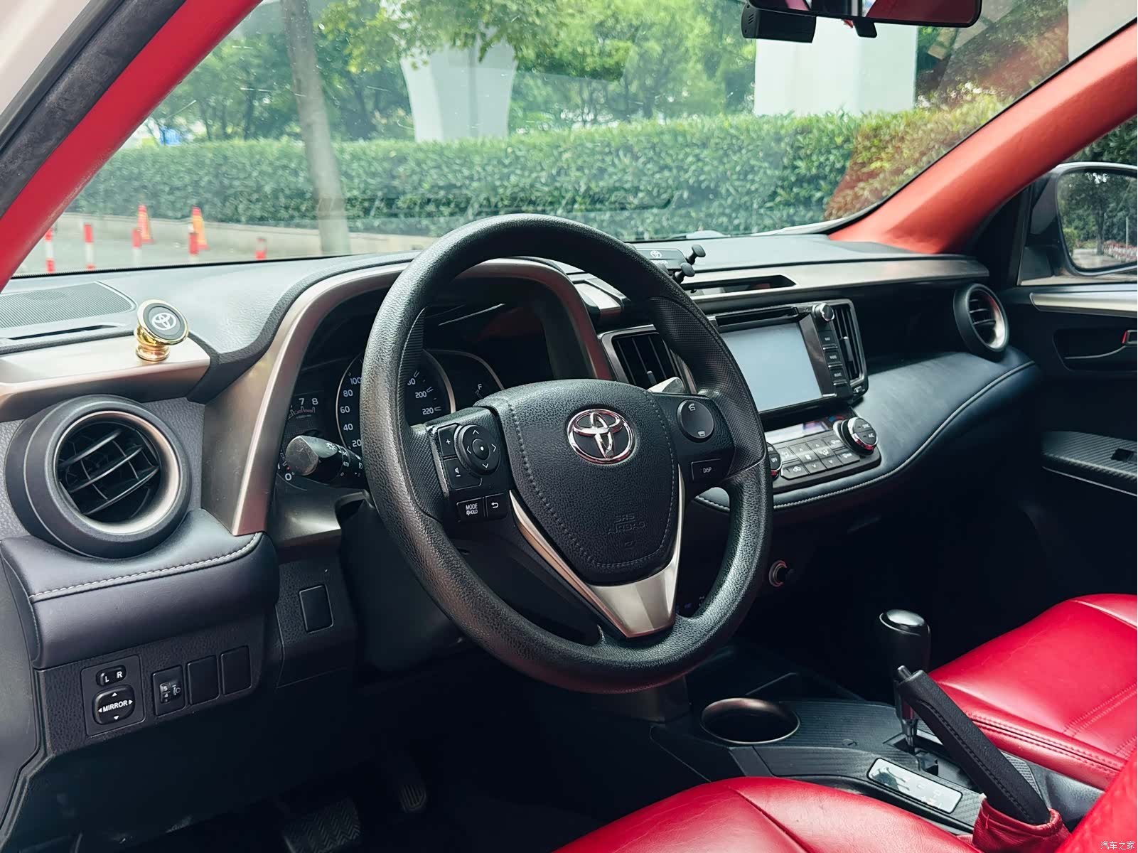 Toyota RAV4, 2014 10