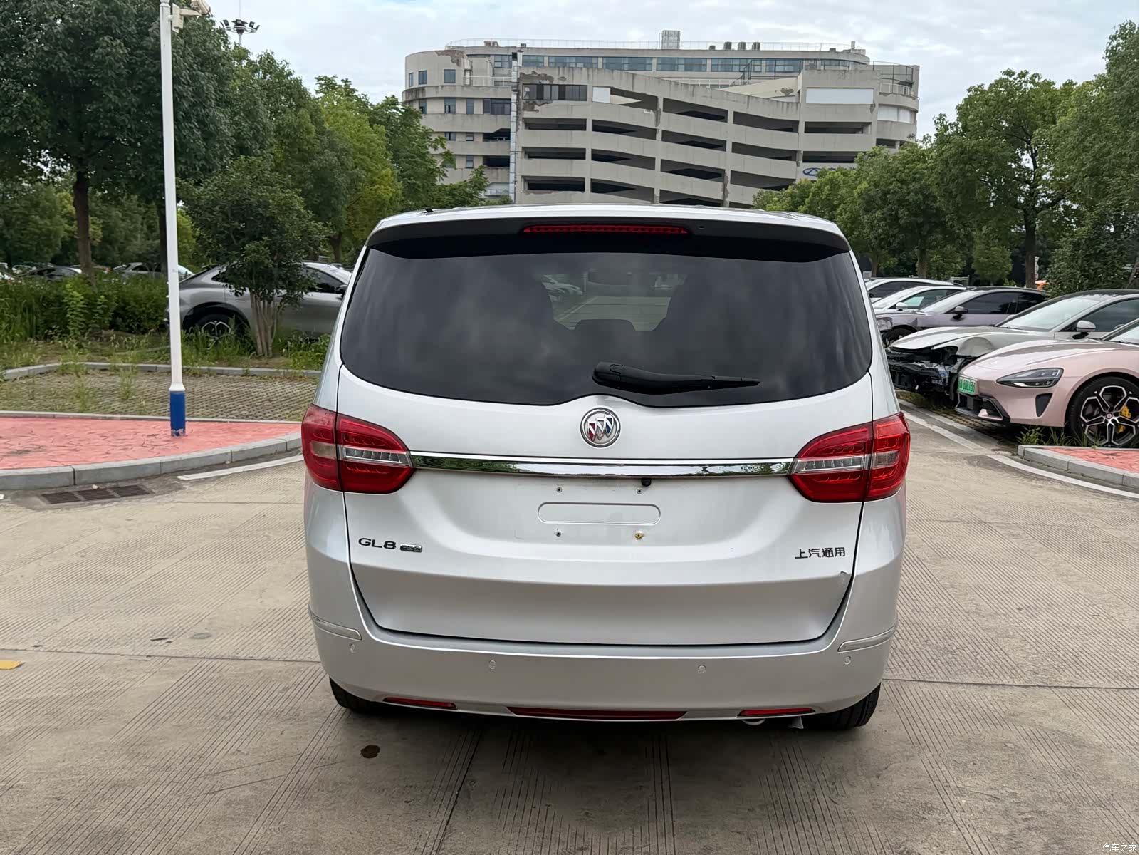 Buick GL8, 2017 7