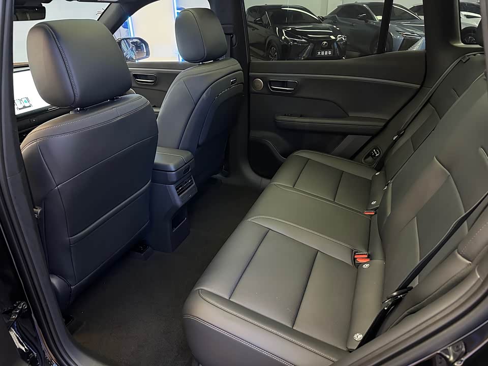 Toyota Platinum Wisdom 3X