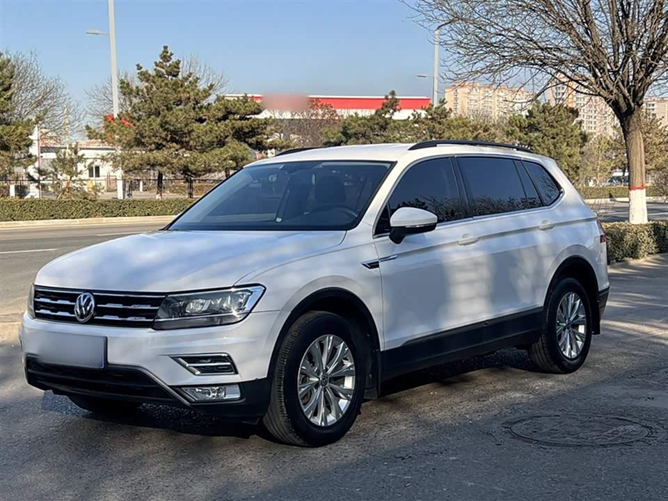 Volkswagen Tiguan L