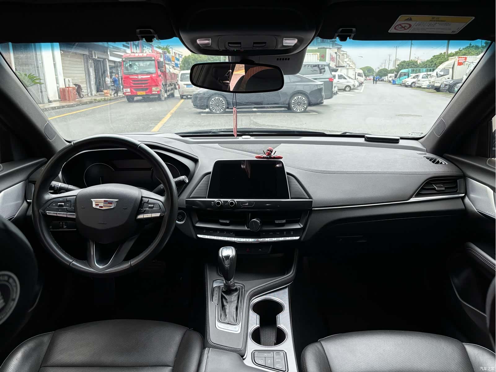 Cadillac CT4, 2023 13