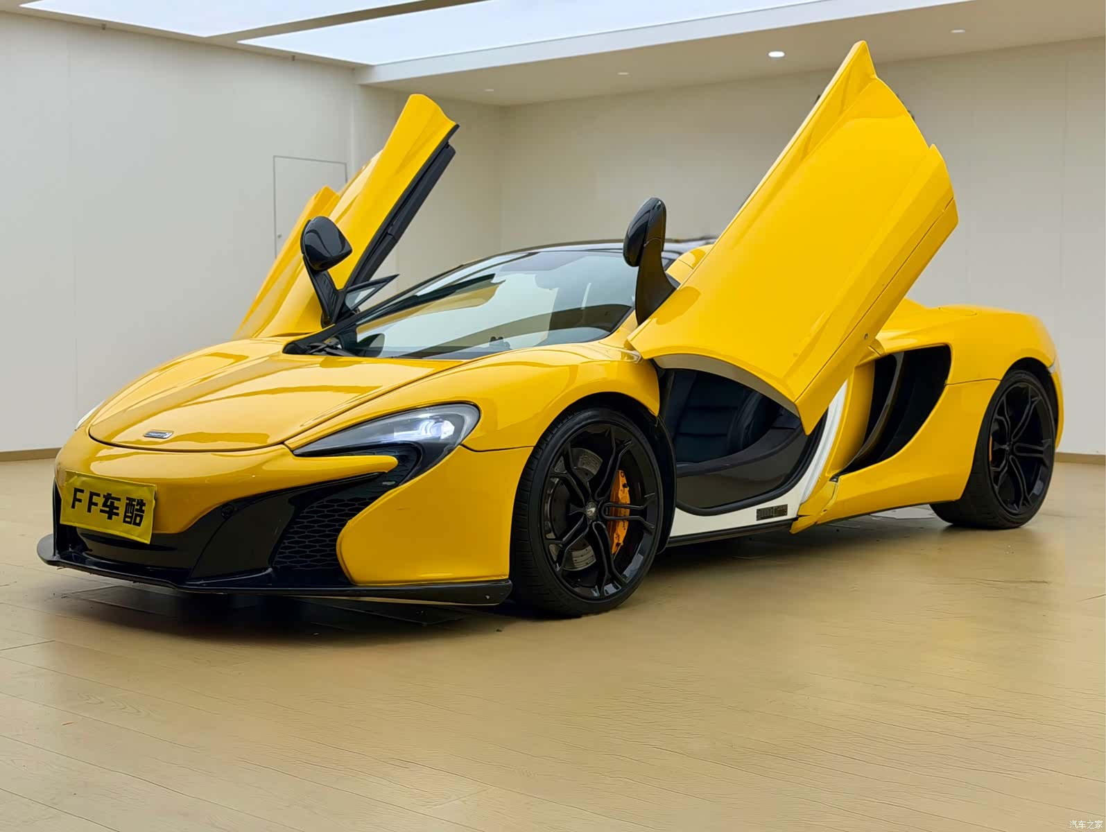 McLaren 12C