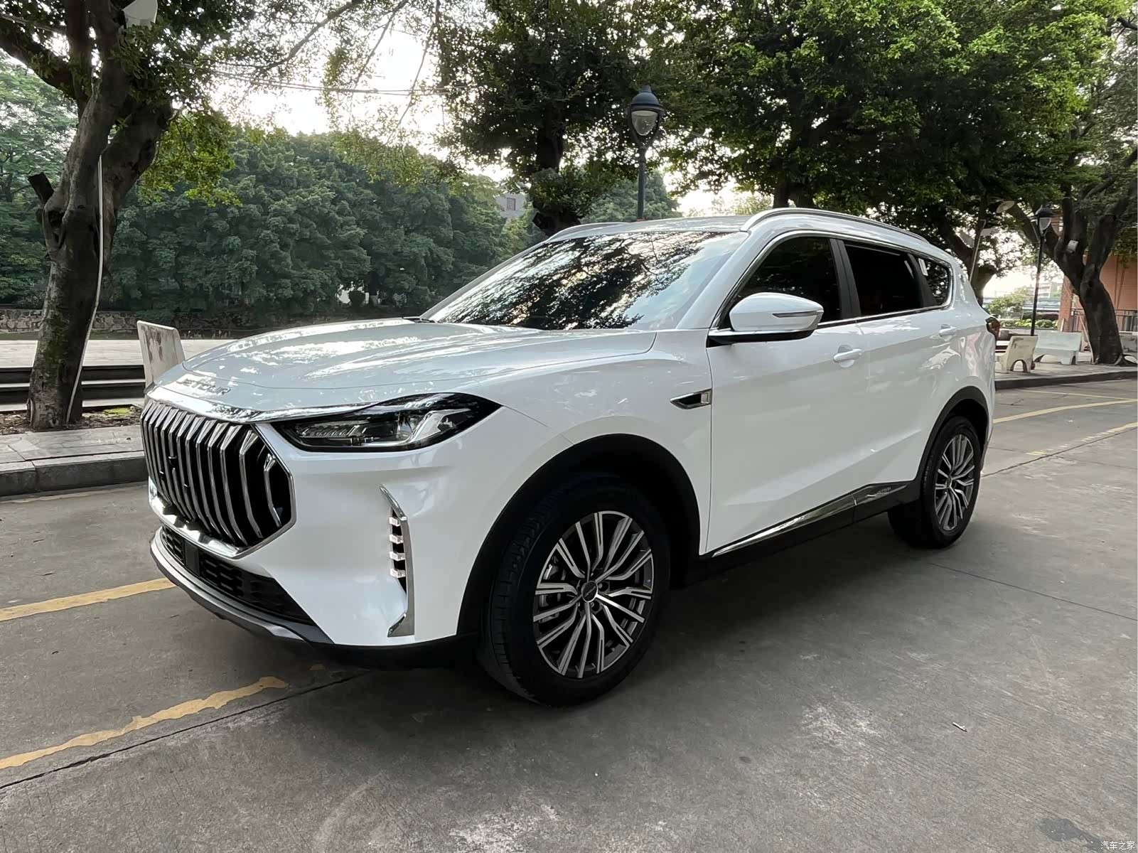 Jetour X70, 2025 1