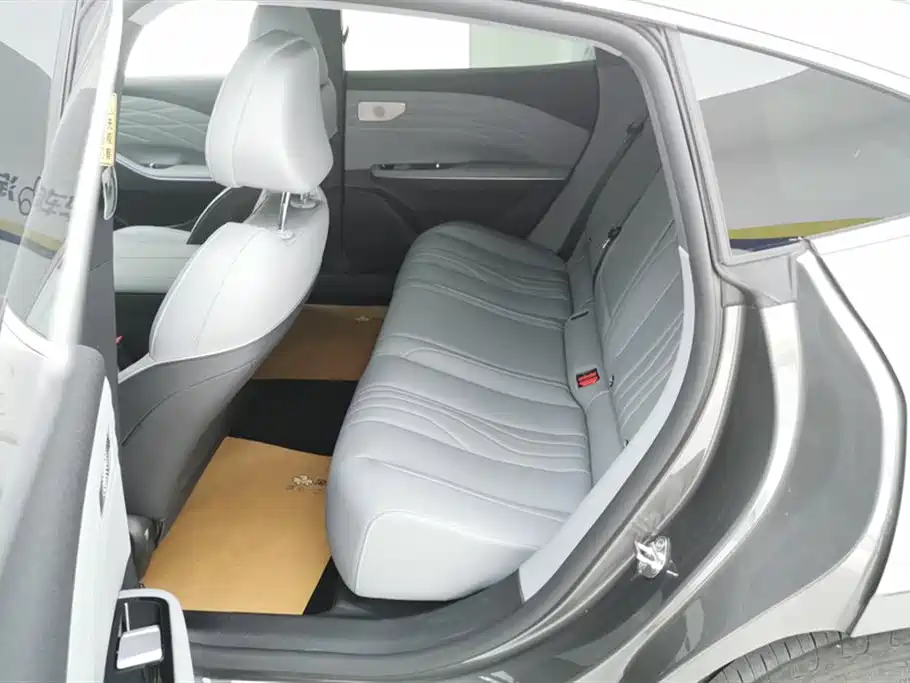 Geely Galaxy Galaxy E8