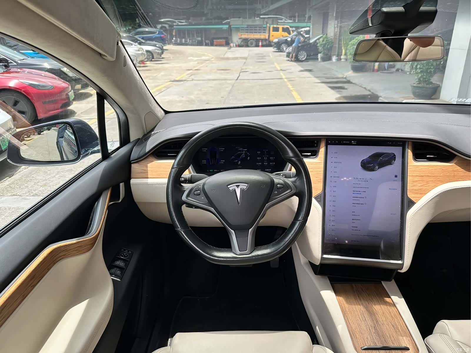 Tesla Model X, 2019 15