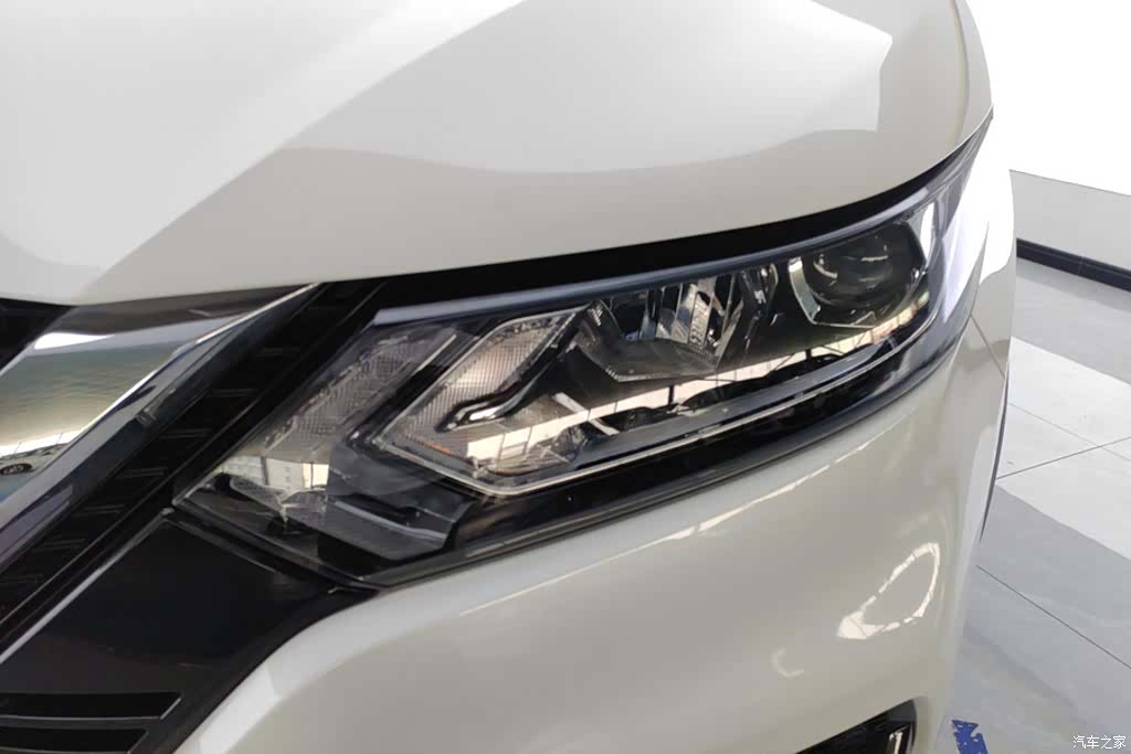 Nissan Qashqai, 2023 все фото