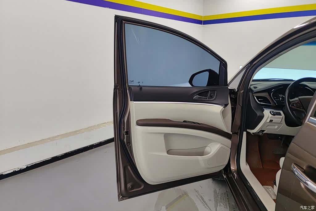 Buick GL8, 2020 7