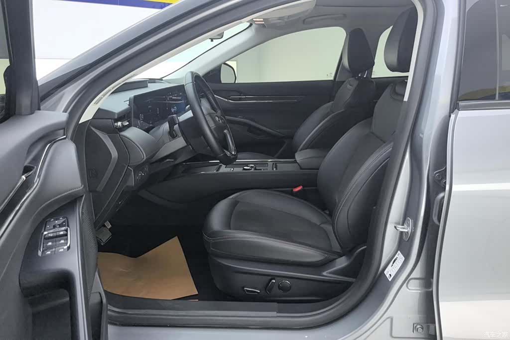 Ford Mondeo, 2024 9