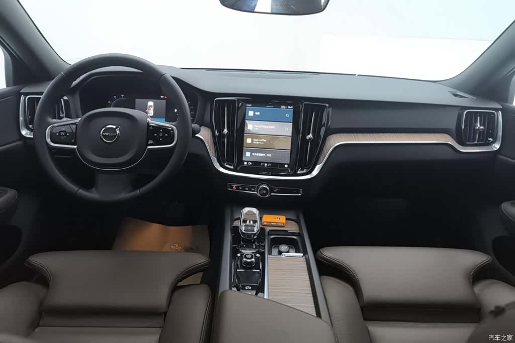 Volvo S60, 2024 12
