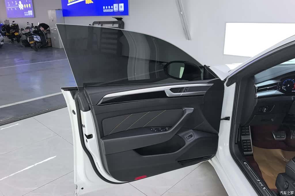 Volkswagen CC, 2021 7
