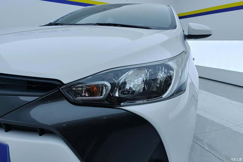 Toyota YARiS L, 2020 все фото