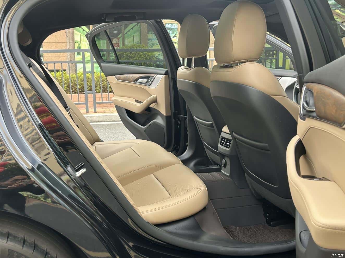 Cadillac CT5, 2022 16