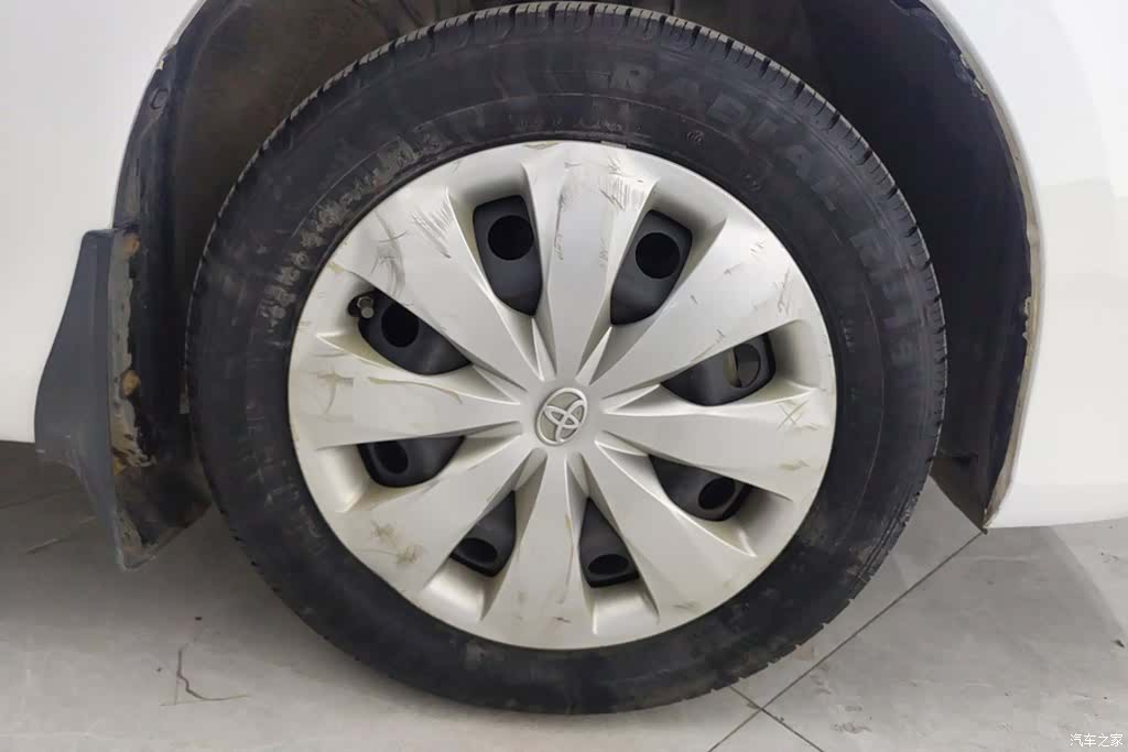 Toyota YARiS L, 2017 6