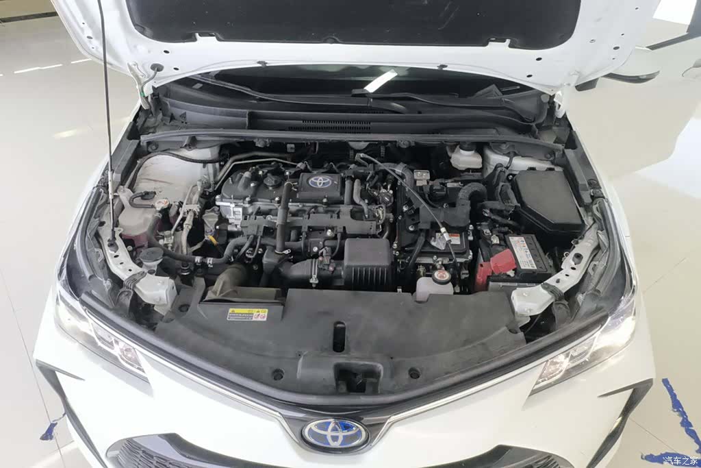 Toyota Corolla, 2024 10