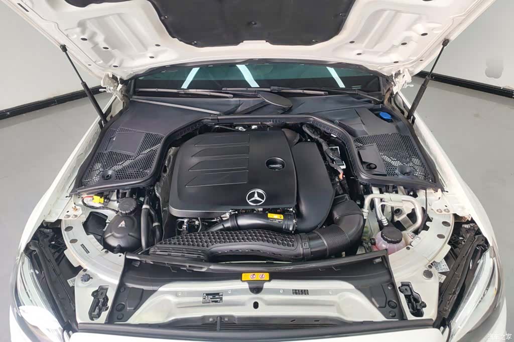 Mercedes-Benz C-Class, 2021 10