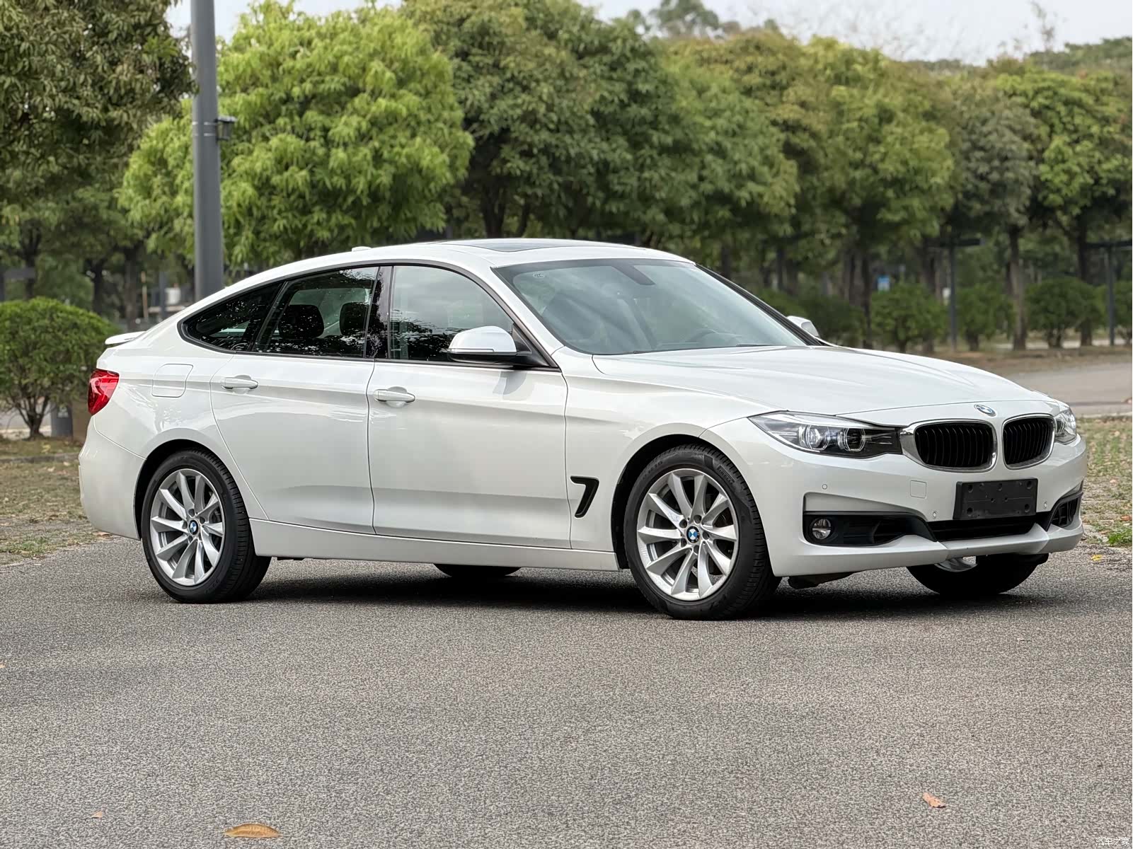 BMW 3 Series, 2019 2