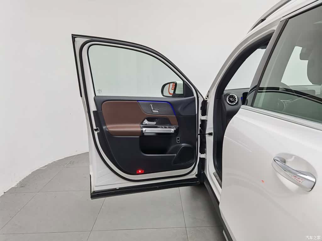 Mercedes-Benz GLB, 2020 8