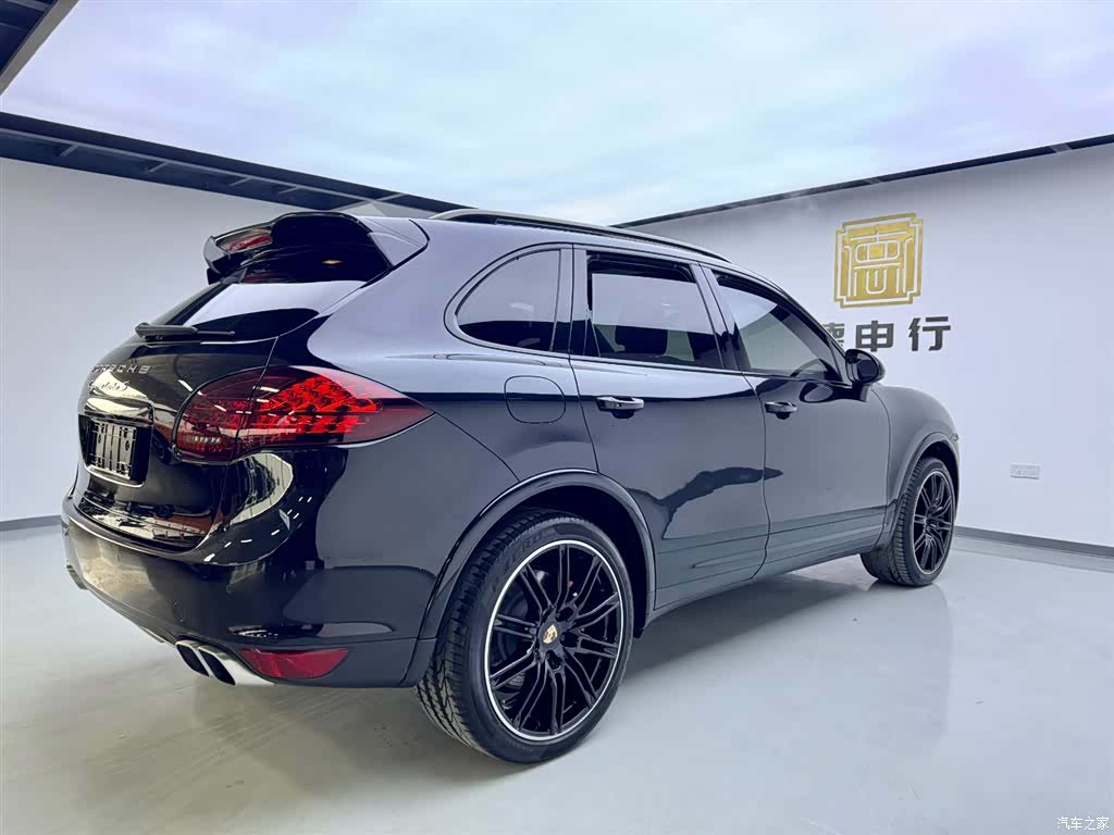 Porsche Cayenne, 2013 4