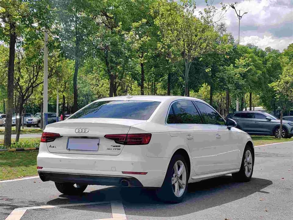 Audi A4L