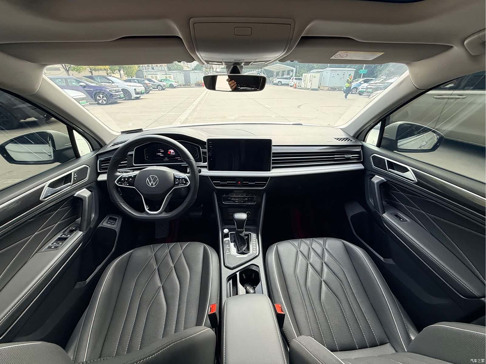 Volkswagen Tiguan L, 2022 11